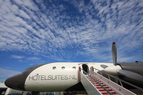Airplane suite