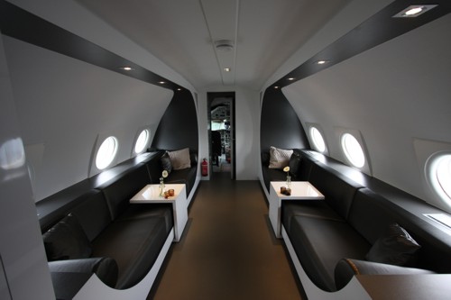 Airplane suite